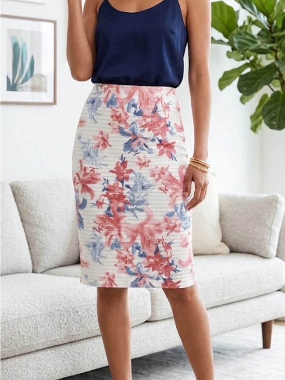 Pepco Floral White Pencil Skirt with Pink & Blue Bloom Print Size XS